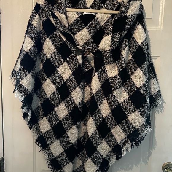 Nanette Lepore checkered  Sz OS NWOT poncho - Picture 1 of 5